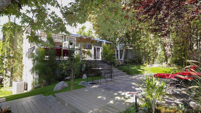 Актриса Куин Латифа продала дом в Голливуде | фото, цена