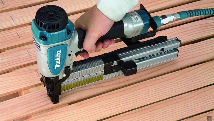 Для чего нужен строительный степлер? Где лучше купить?