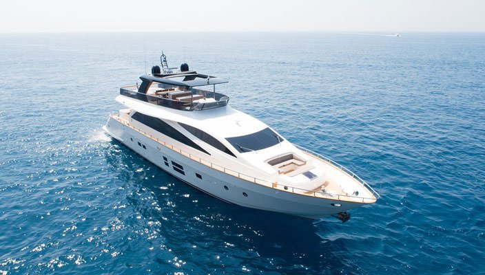 30-метровая яхта Baccarat от Amer Yachts | фото, цена аренды