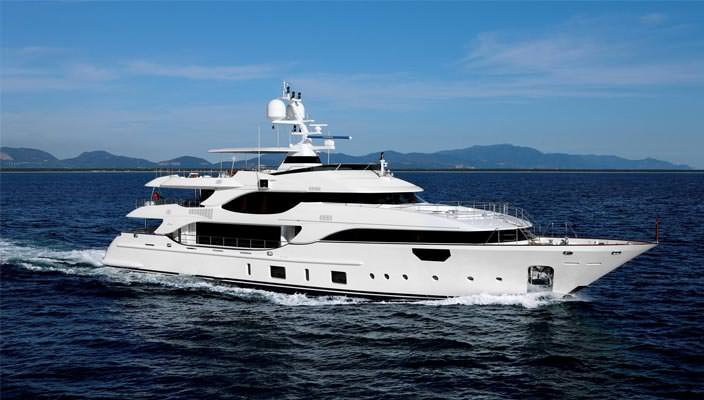 Benetti Crystal 140 M/Y