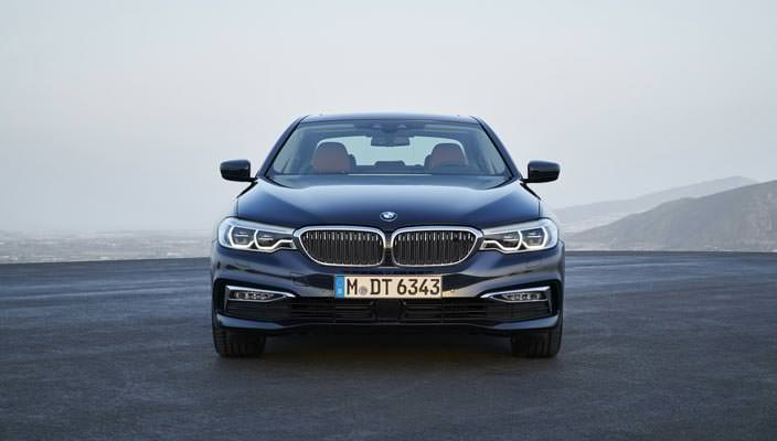 Новая BMW 5-Series G30 2017