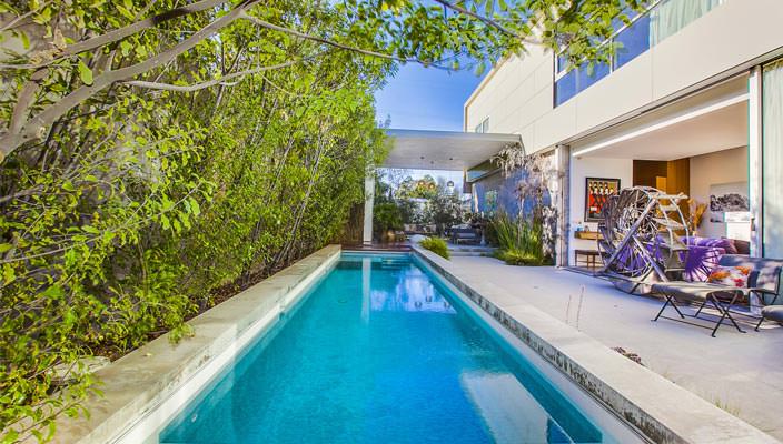 Дом Эмилии Кларк в Лос-Анджелесе за 4,64 млн долл.