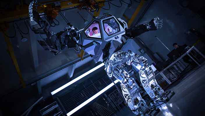 METHOD-2: первый пилотируемый человекоподобный робот в мире