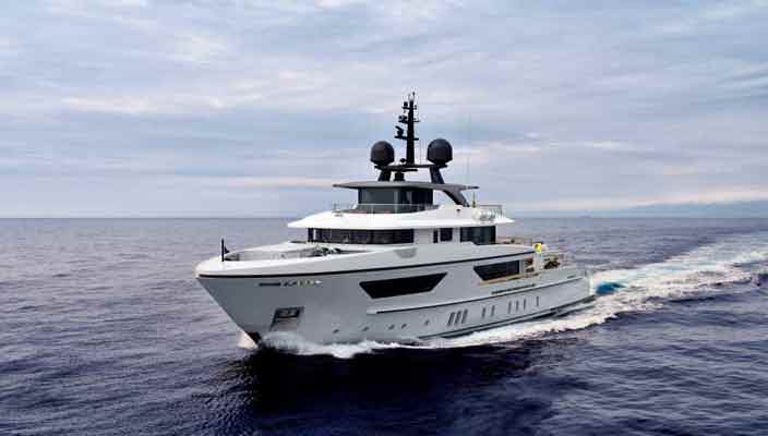Экспедиционная яхта 460EXP от верфи Sanlorenzo | фото, инфо