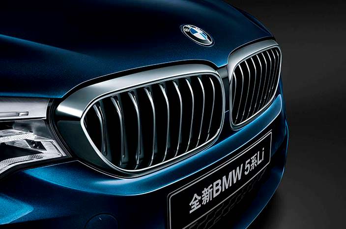 Радиаторная решетка BMW 5-Series Li 2018 года