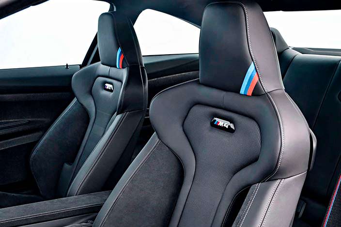 Спортивные сиденья BMW M4 CS