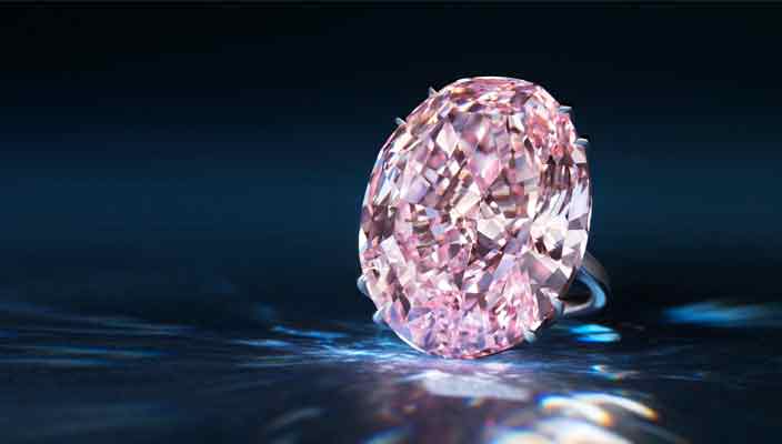 Самый дорогой бриллиант в мире Pink Star уйдет с молотка