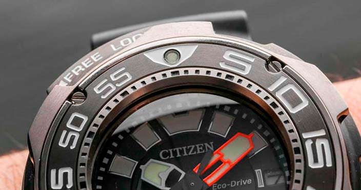 Дайверские часы Citizen Super Titanium