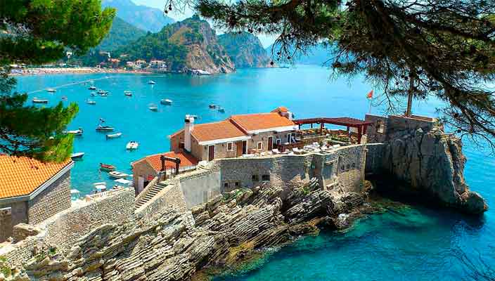 Дом в Черногории на берегу моря: кусочек рая по разумной цене