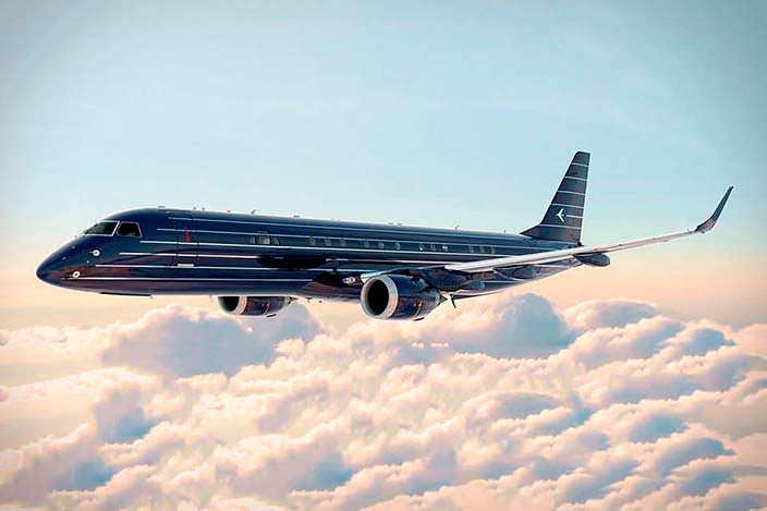 Фото | Бизнес-джет Manhattan от Embraer в небе
