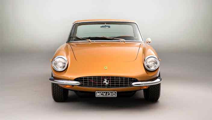 Золотистый Ferrari 330 GTC: ваш билет в 1960-е | фото