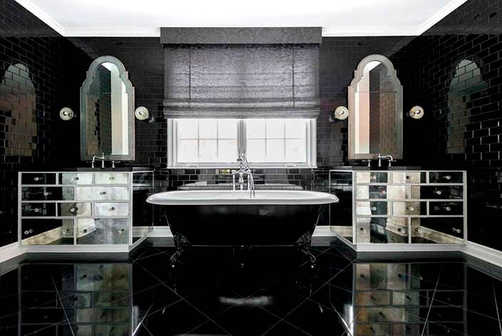 Фото | Ванная комната в черно-белом цвете дома Кайли Дженнер