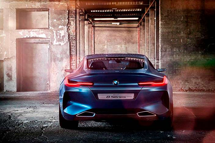 Стильное купе BMW 8-Series Concept 2017 года
