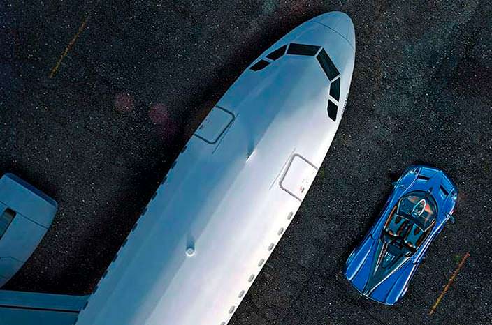 Фото | Бизнес-джет Airbus Infinito и Pagani Huayra