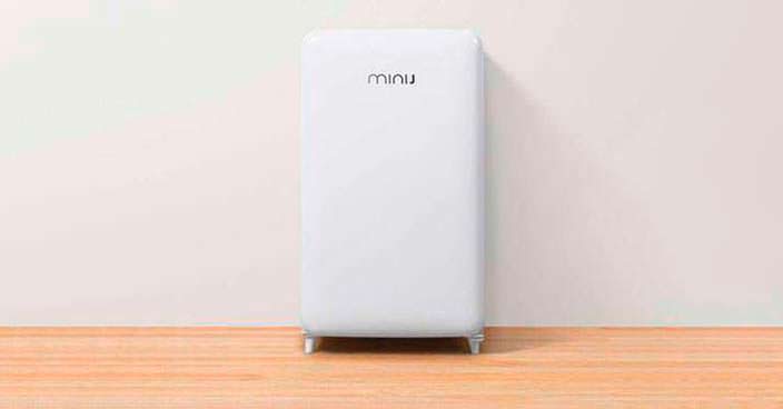 Компактный ретро-холодильник Xiaomi Mini J Retro на 121 литр
