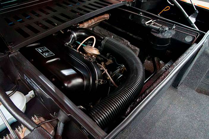 Мотор V6 суперкара BMW M1 1980 года выпуска