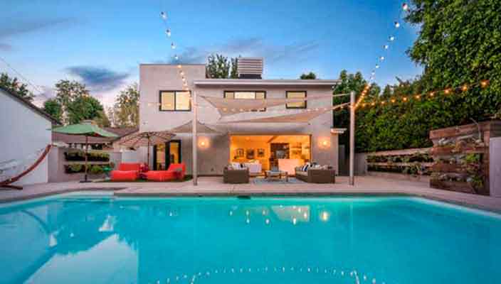 Звезда «Игры престолов» Лена Хеди продает дом в Калифорнии