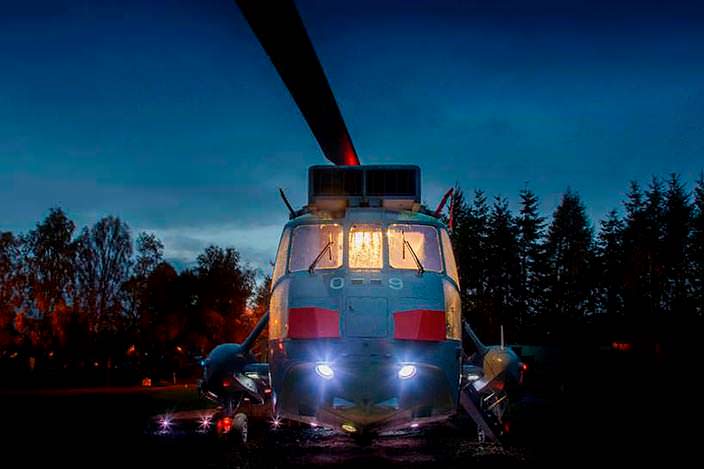 Элитный отель: вторая жизнь списанного вертолета