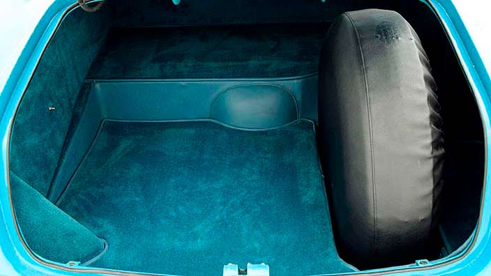 Багажник с запаской в чехле Chrysler Ghia Special Coupe