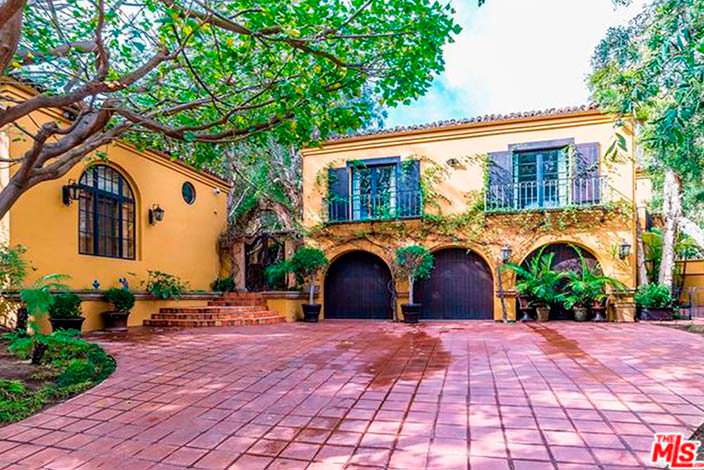 Дом в испанском стиле Кендалл Дженнер в Беверли-Хиллз 90210