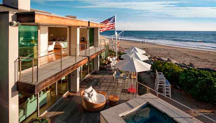 Эллен Дедженерес купила дом у океана близ Санта-Барбары
