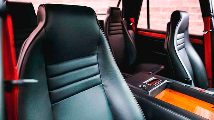 Кожаные сиденья Lamborghini LM002