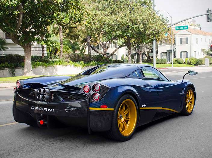 Гиперкар Pagani Huayra 730S