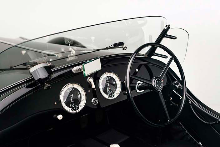 Салон кабриолета Alfa Romeo 6C 2500 SS Spider 1942 года