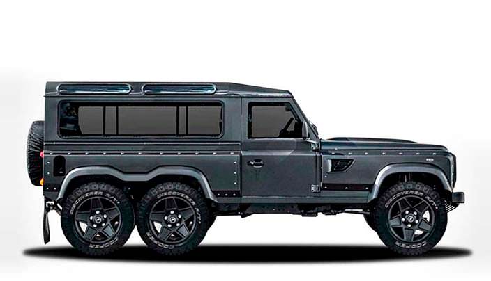 Шестиколесный Land Rover Defender Flying Huntsman 6x6