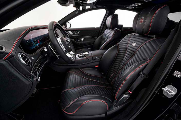 Чёрная кожа в салоне Mercedes-Maybach S650 от Brabus