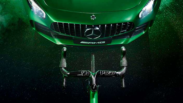 Комплект: суперкар и велосипед Mercedes-Benz