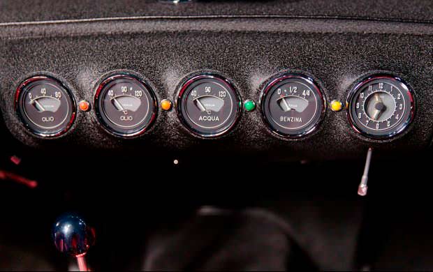 Приборная панель Ferrari 250 GT Series I Cabriolet