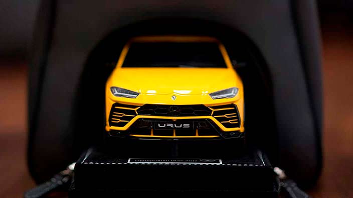 Коллекционная модель Lamborghini Urus