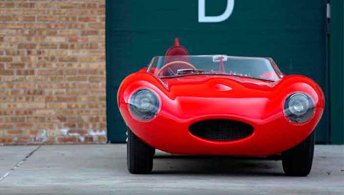 Jaguar D-Type 1956 года продадут за $10 млн | фото