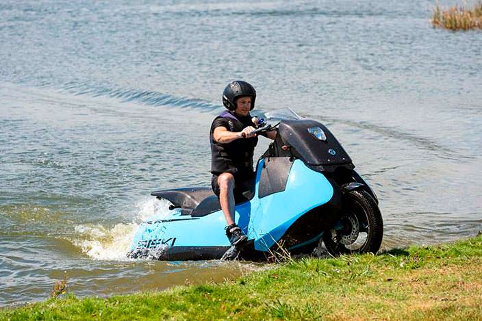 Biski - мотоцикл, на котором можно плавать
