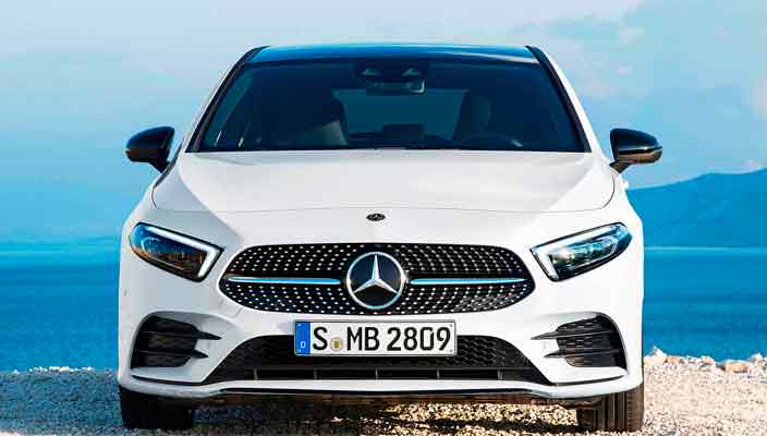 Новый Mercedes-Benz A-Class 2019 официально | фото и видео