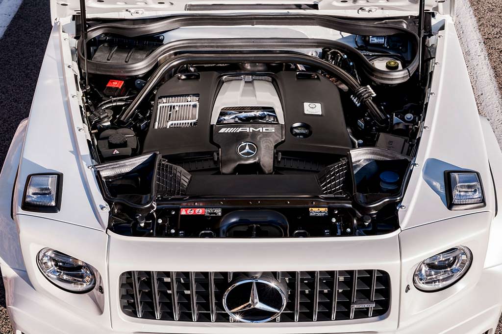 Двигатель 4,0-литра V8 под капотом Mercedes-AMG G63