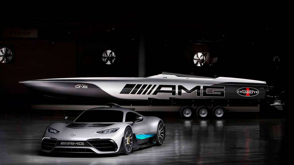 Супер-катер Cigarette Racing и суперкар Mercedes-AMG