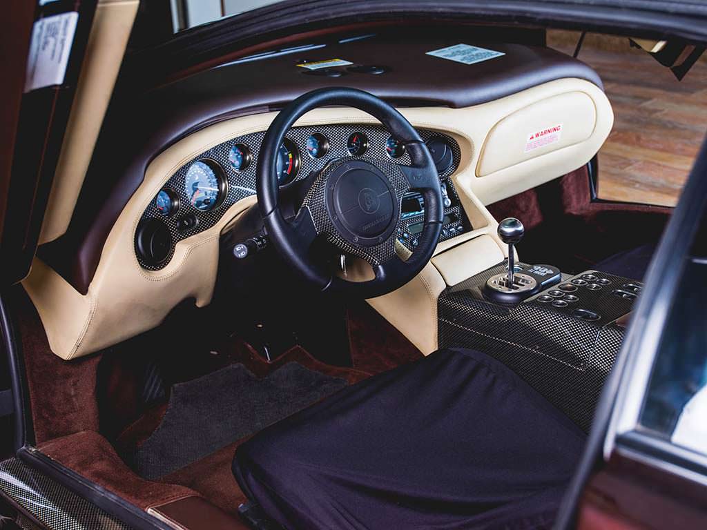 Фото салона Lamborghini Diablo VT 6.0 SE 2001 года