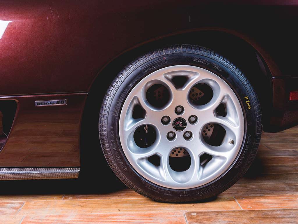 Титановые колесные диски Lamborghini Diablo VT 6.0 SE