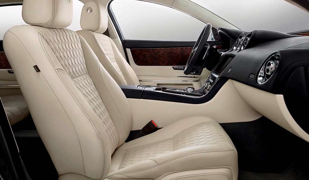 Интерьер Jaguar XJ50