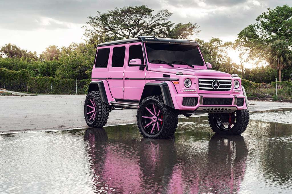 Розовый Mercedes G500 4 × 4². Тюнинг Forgiato