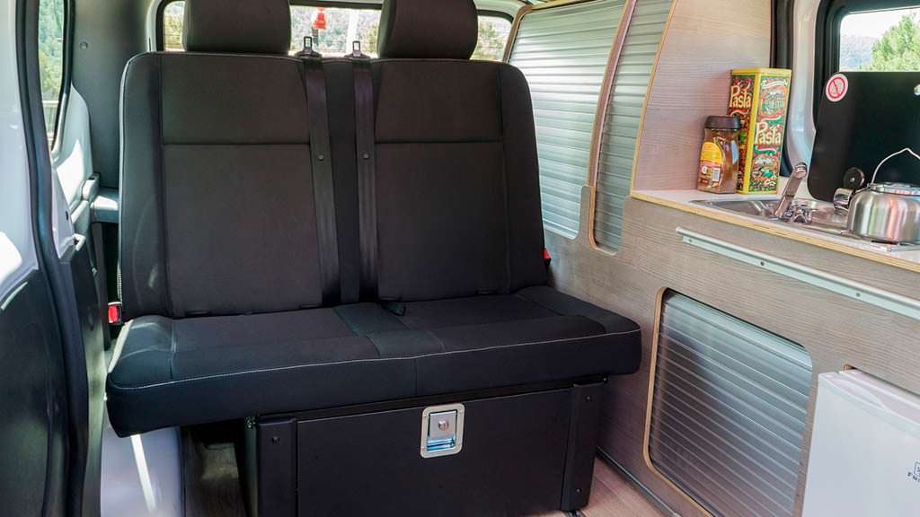 Раскладные сиденья Nissan e-NV200 Camper