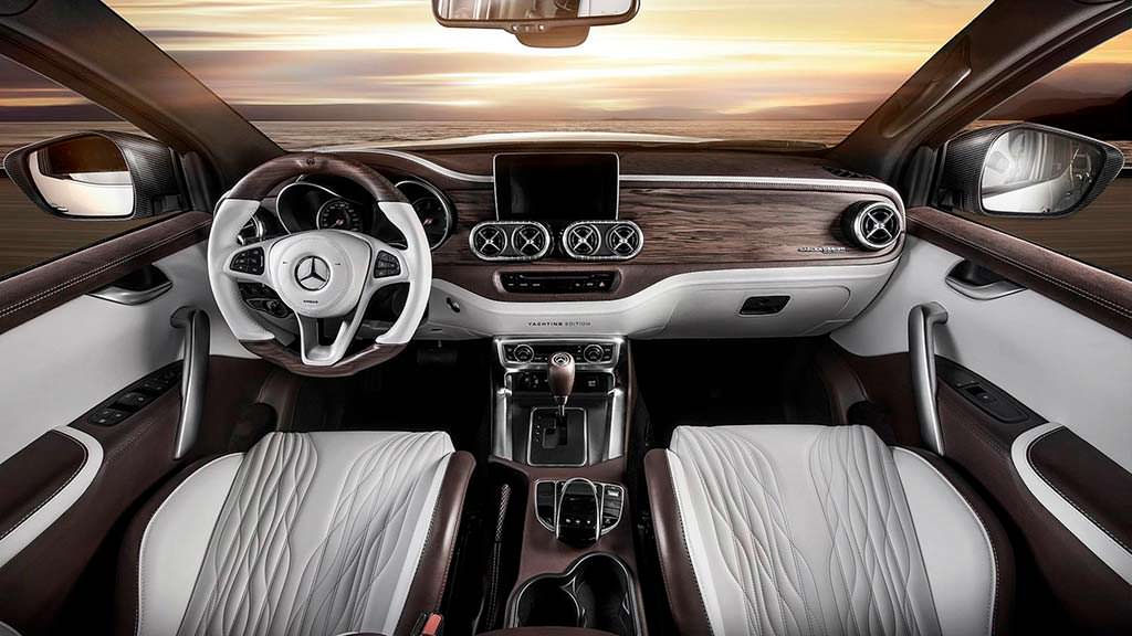 Фото салона Mercedes-Benz X-Class от Carlex Design