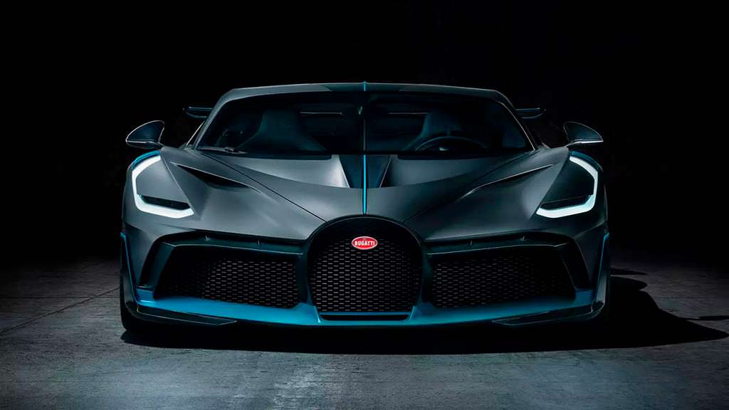 Bugatti Divo. Цена €5 млн