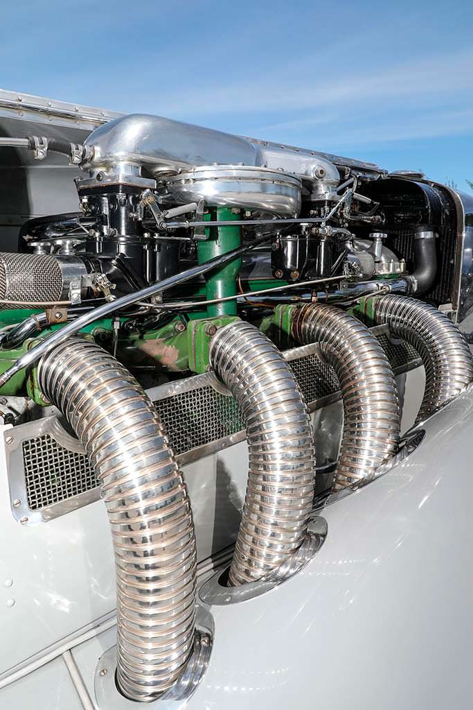 Двигатель Duesenberg SSJ мощностью 400 л.с.
