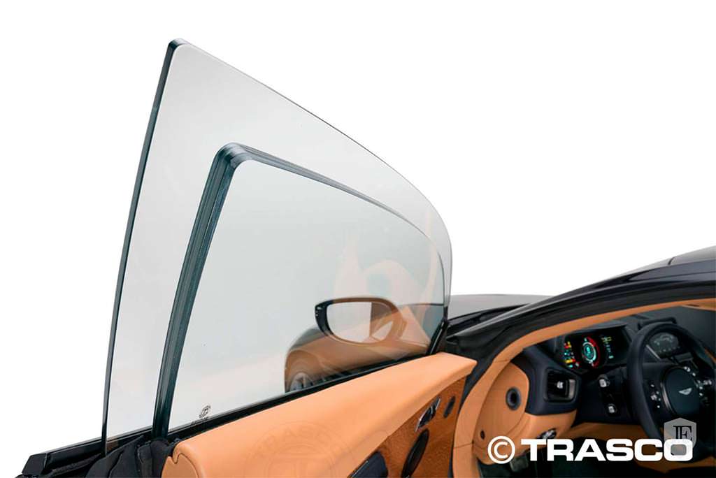 Баллистическое стекло Aston Martin DB11