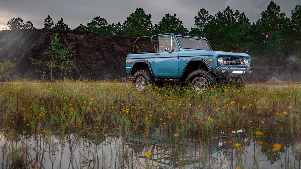 Рестомод Ford Bronco 1973 года от Velocity Restorations