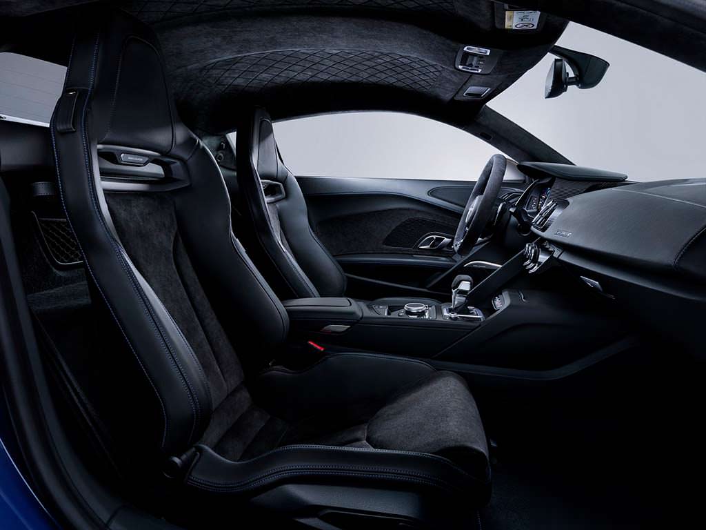 Интерьер Audi R8
