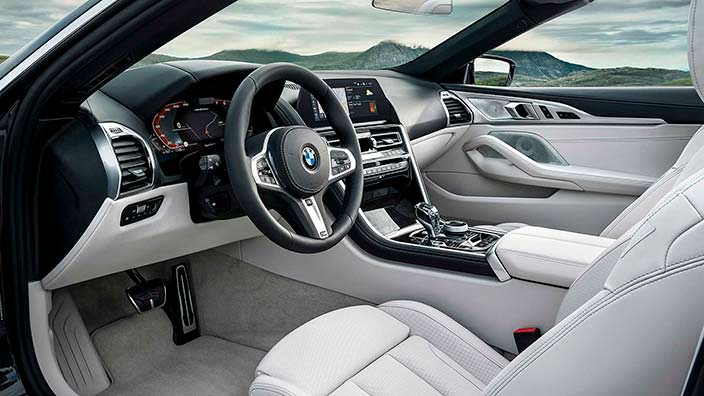 Фото салона BMW 8 Series Convertible